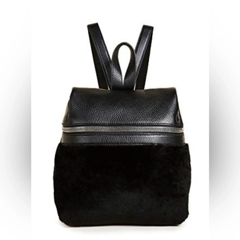 EUC KARA- Small Backpack in Black Shearling and Pebbled Leather.